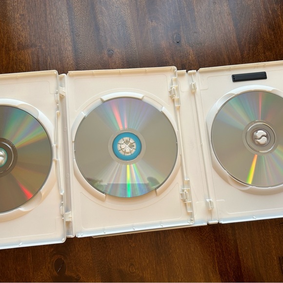 Barbie DVDs - Picture 3 of 3